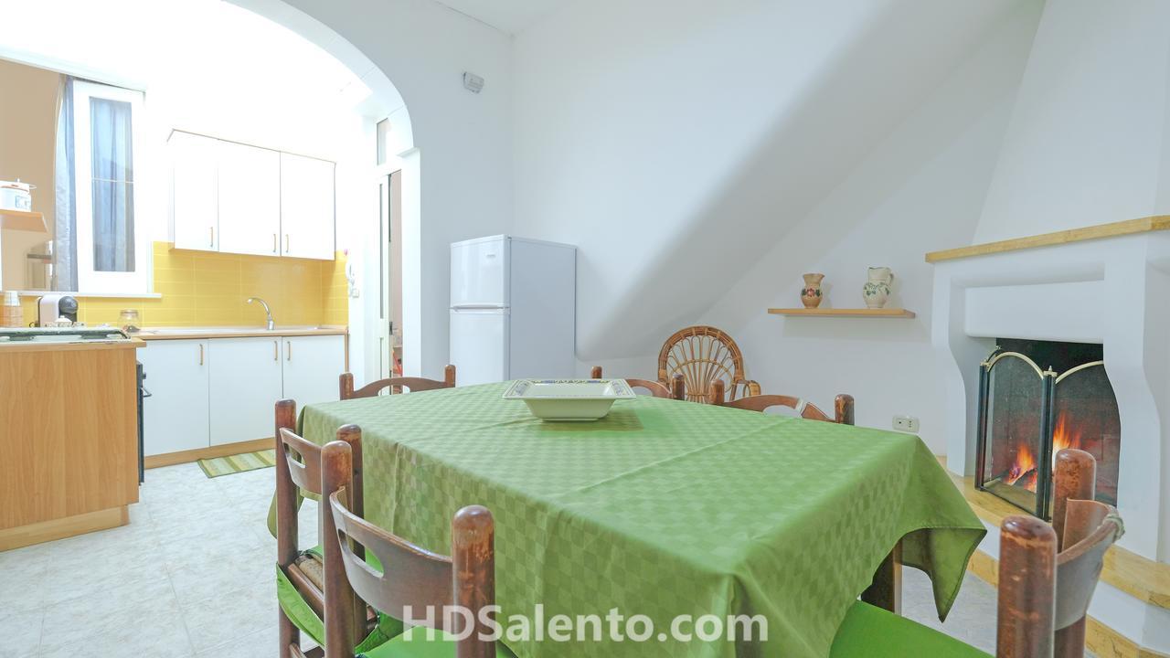 Ferienwohnung Da Mescia Cesarina Tricase Exterior foto